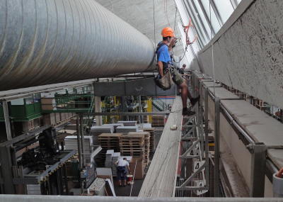 Montage Brandmelder in der Höhe, an schwer zugänglicher Stelle