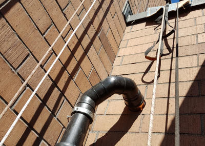 Montage Wasserleitung an zwei Hochhäusern im Alpenblick in Cham